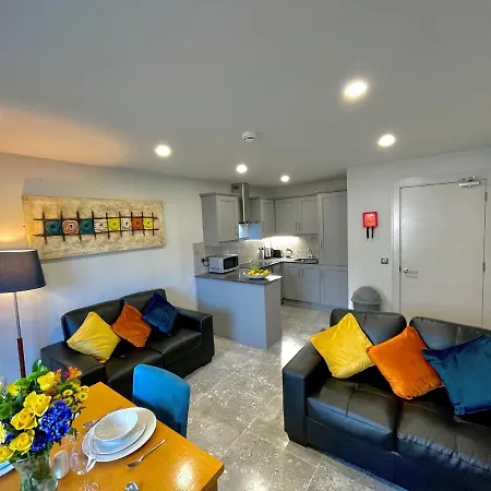 Benbulben Court Hotel *