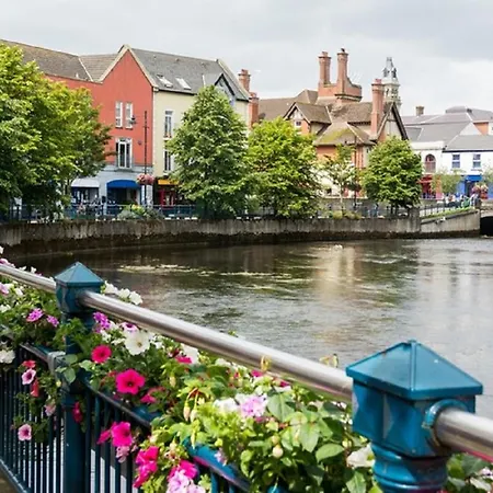 Hotel Benbulben Court *
